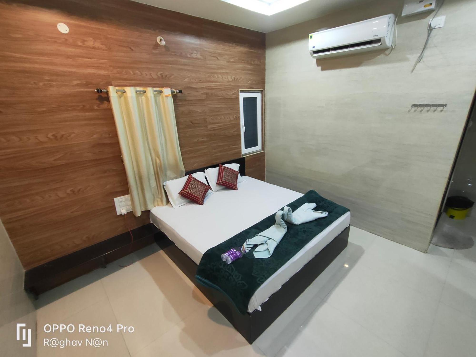 Kamala Sadana Lodge Madhavaram Exterior foto